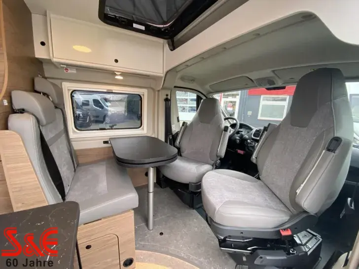 Fahrzeugbild Corigon Camper Van 60 D #7