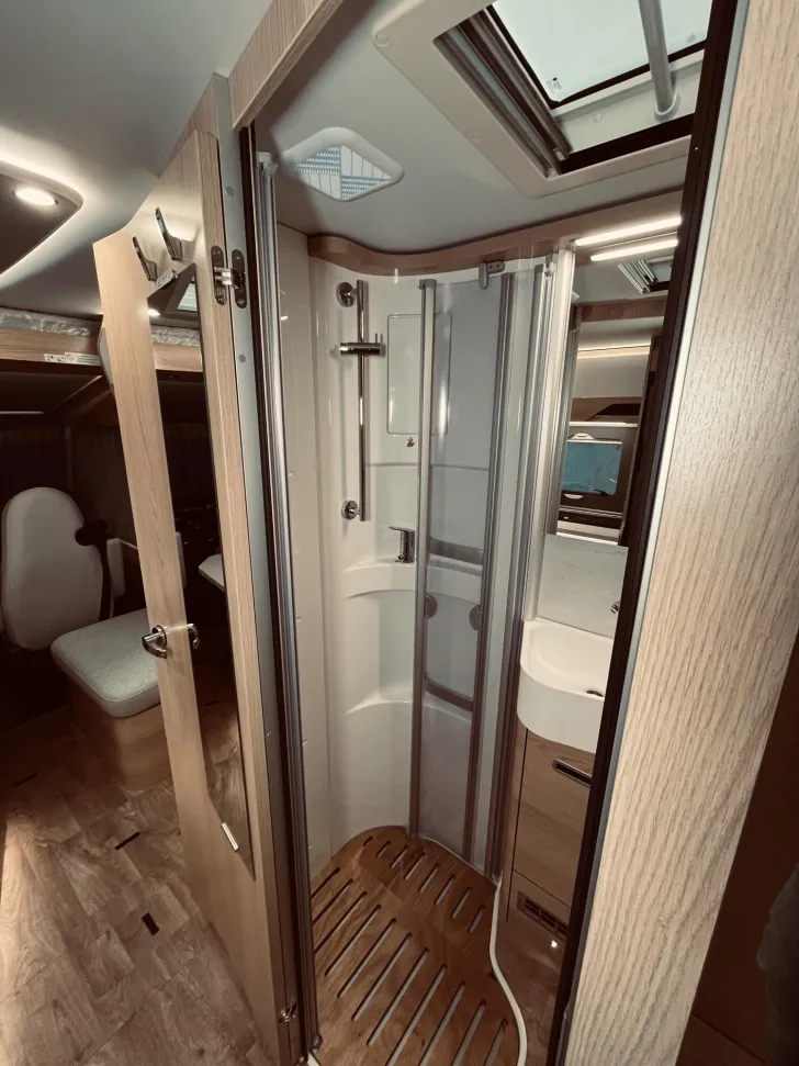 Fahrzeugbild Hymer B-Klasse MC I WhiteLine 550 Dachklima, Solar, TV #20