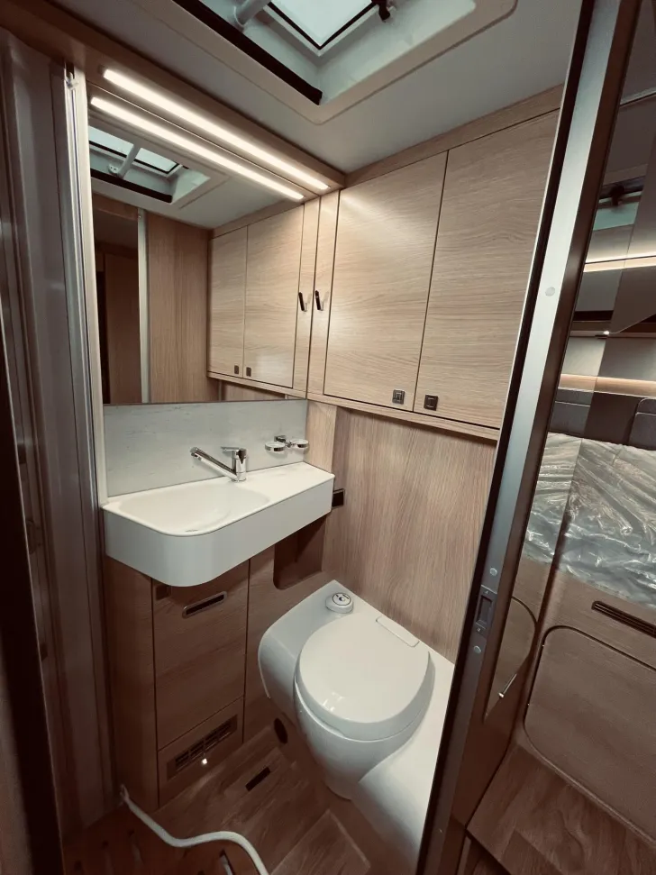 Fahrzeugbild Hymer B-Klasse MC I WhiteLine 550 Dachklima, Solar, TV #22