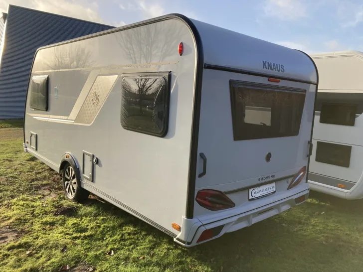Fahrzeugbild Knaus SÜDWIND 460 EU 60 YEARS #2