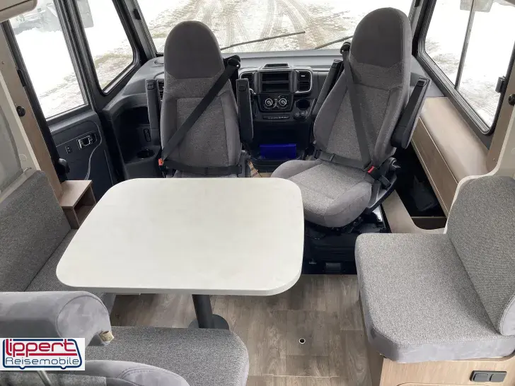 Fahrzeugbild Carado I 449 Queensbett #6