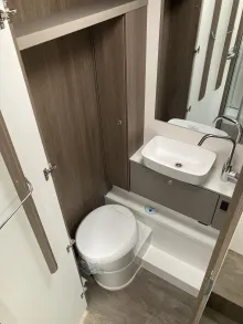 Fahrzeugbild Carado I 449 Queensbett #15