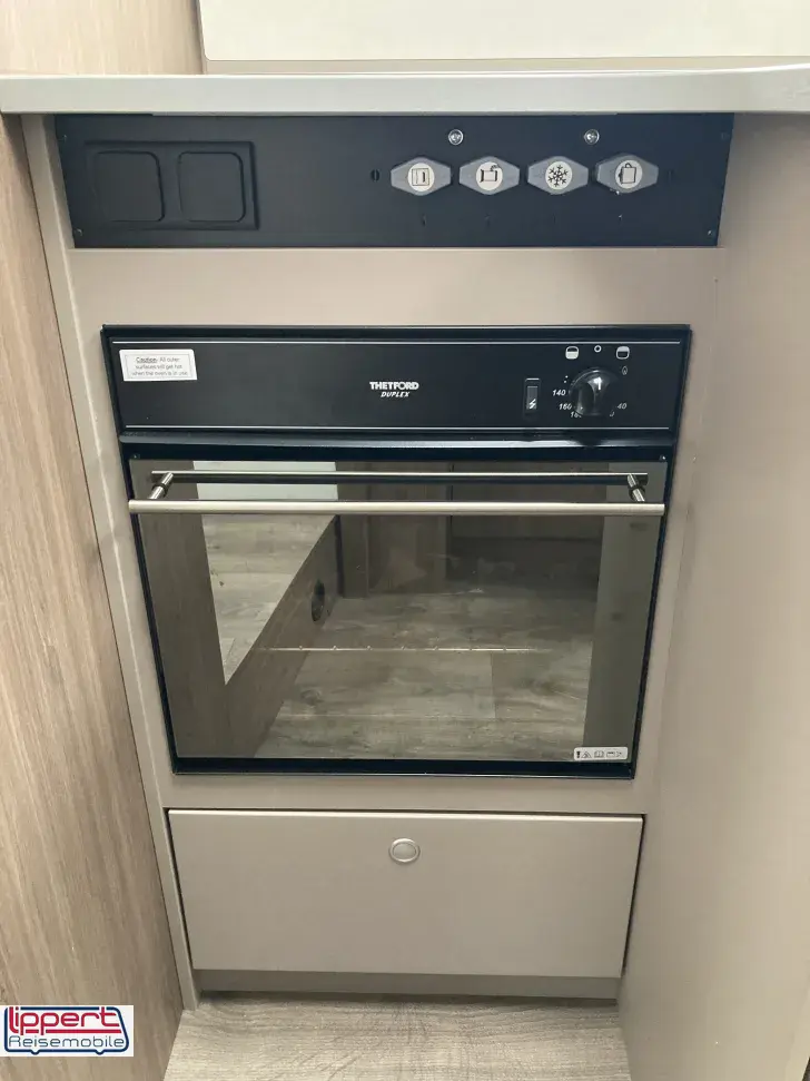 Fahrzeugbild Carado I 449 Queensbett #13