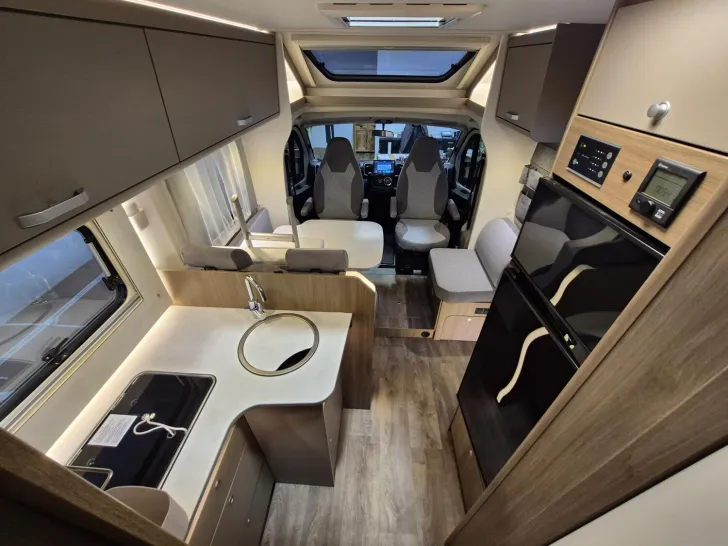 Fahrzeugbild Carado T 447 2.Aufbatterie,DUO Control CS,Combi 6E #29