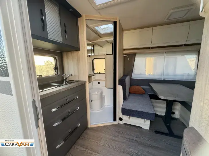 Fahrzeugbild Hobby De Luxe 460 SFf 1,5t/Connect/Ambiente/ #4