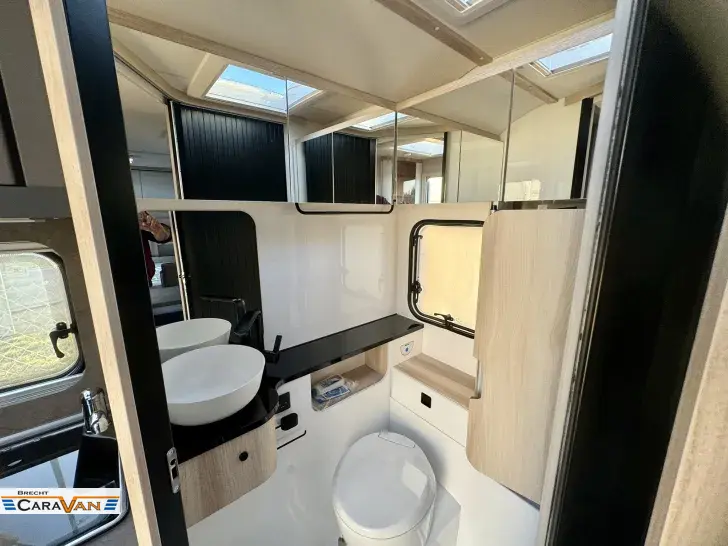 Fahrzeugbild Hobby De Luxe 460 SFf 1,5t/Connect/Ambiente/ #9