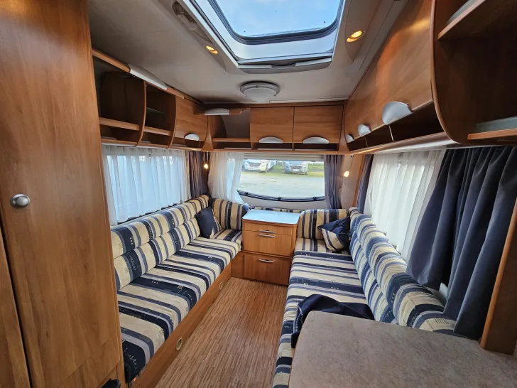 Fahrzeugbild Hymer Eriba Nova 390 #7
