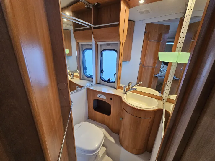 Fahrzeugbild Hymer Eriba Nova 390 #31