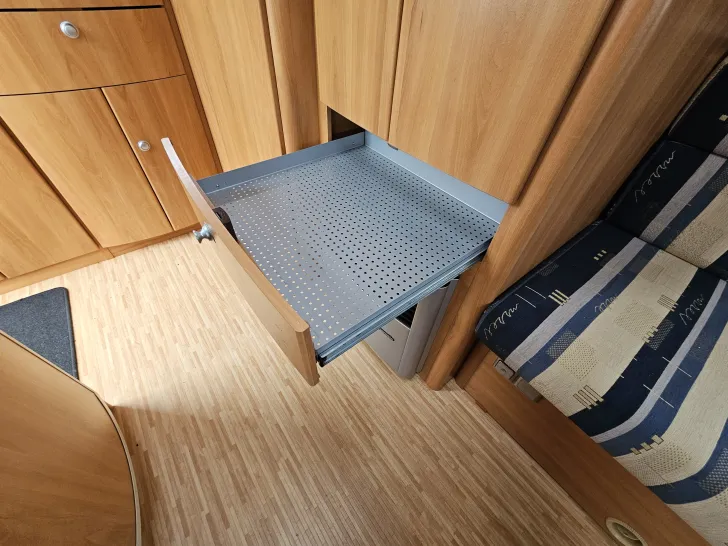 Fahrzeugbild Hymer Eriba Nova 390 #34