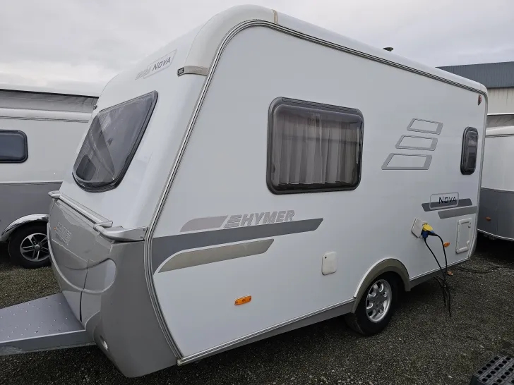 Fahrzeugbild Hymer Eriba Nova 390 #40