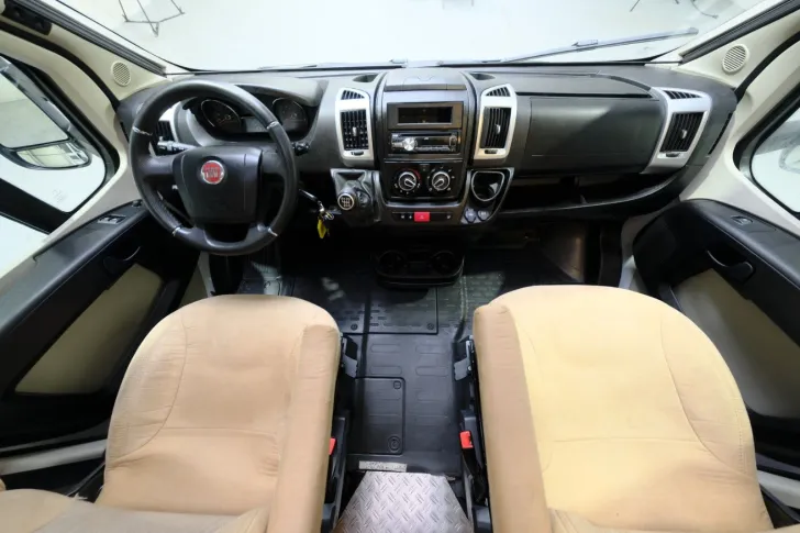 Fahrzeugbild Carado T 337/Einzelbetten/Garage/Klima/Markise #7