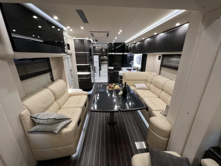 Fahrzeugbild Concorde Centurion 1200 GST MB Actros (K550) #15