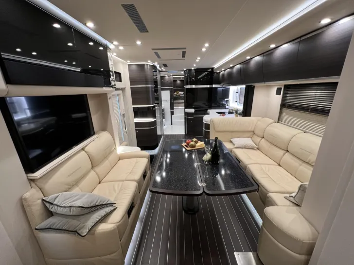 Fahrzeugbild Concorde Centurion 1200 GST MB Actros (K550) #16