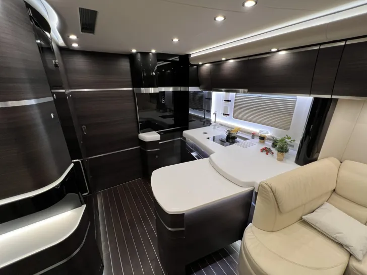 Fahrzeugbild Concorde Centurion 1200 GST MB Actros (K550) #22