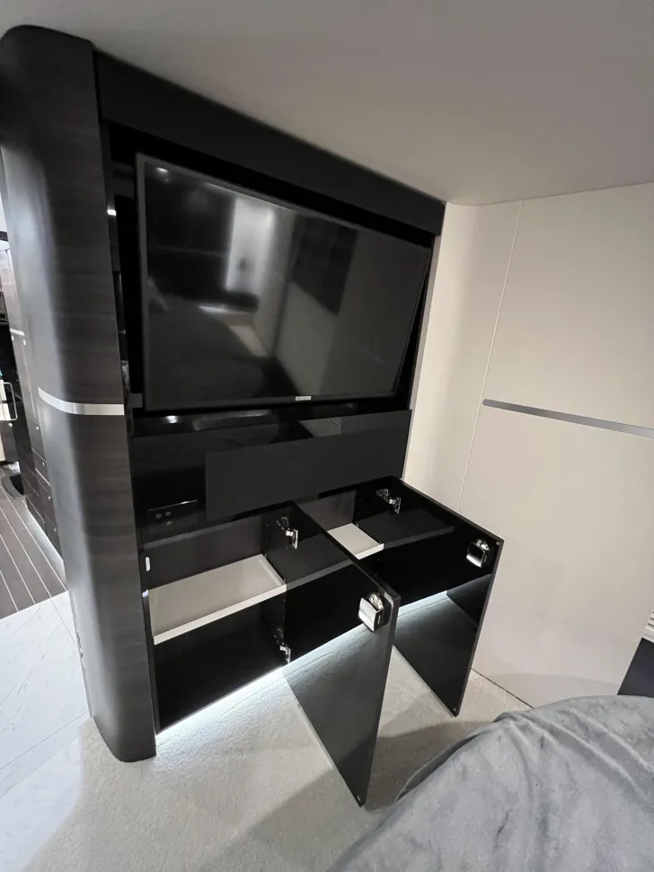 Fahrzeugbild Concorde Centurion 1200 GST MB Actros (K550) #37