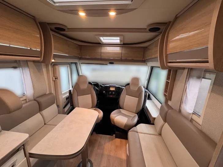 Fahrzeugbild Rapido 80dF 8086dF SAT+TV*Hubstützen*Solar #7