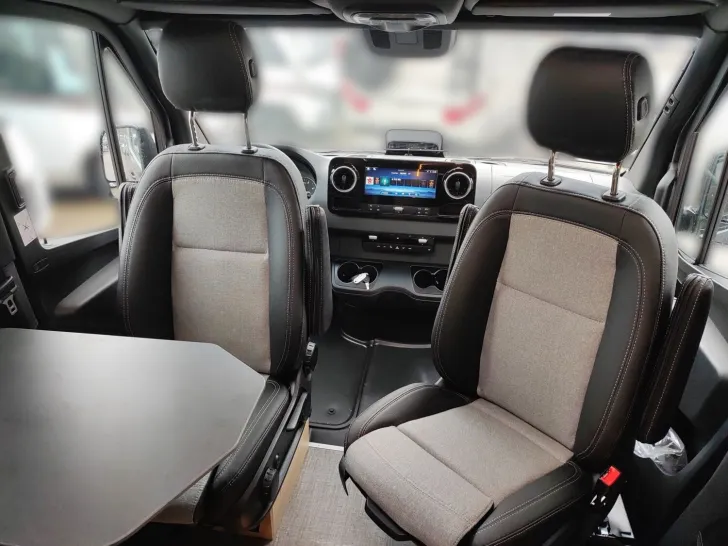 Fahrzeugbild Pössl Roadstar X Mercedes 190 PS #11