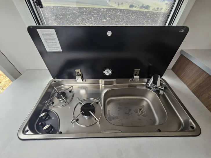 Fahrzeugbild Carado V 337 pro+ Paket|LEDSW|Combi6E|Elekt.-Handbremse #8