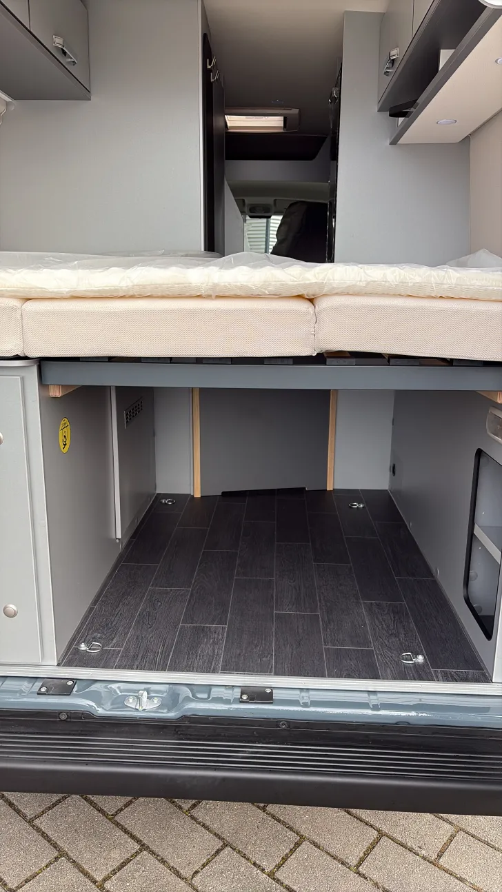 Heckgarage Weinsberg CaraBus GREY 600 MQ Sofort verfügbar