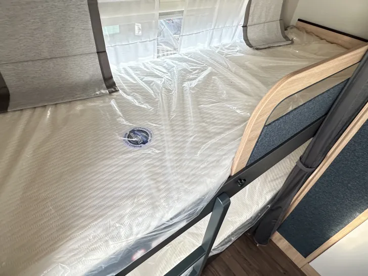 Fahrzeugbild Knaus Sport 500 QDK Garagentür 60 x 95 cm, links #13