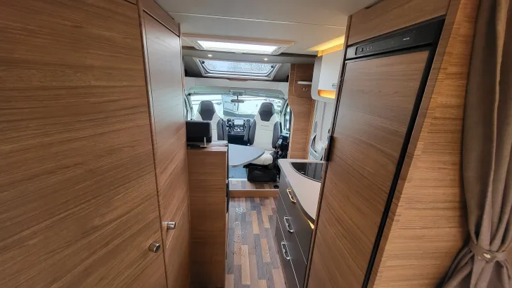 Fahrzeugbild Weinsberg CaraCompact 600 MF EDITION [PEPPER] #11