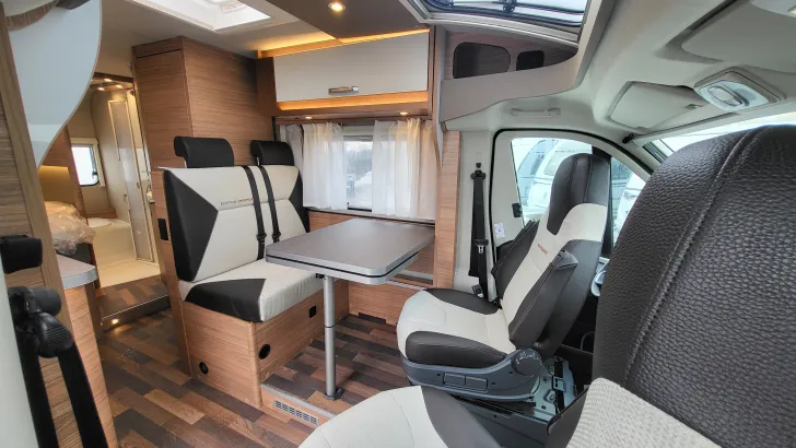 Fahrzeugbild Weinsberg CaraCompact 600 MF EDITION [PEPPER] #10