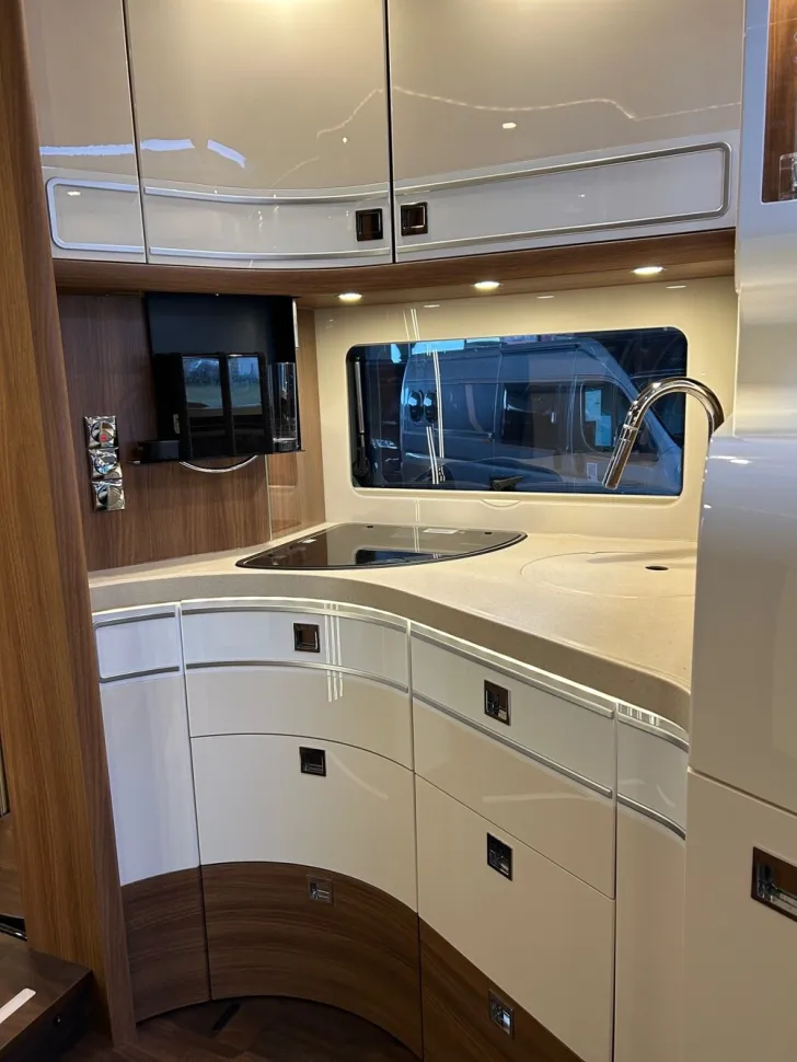 Fahrzeugbild Carthago chic e-line xl I I 61 LE #13