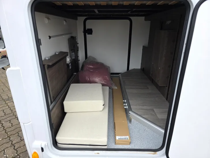 Fahrzeugbild Benimar YRTEO Y861 PLUS NORTHAUTOKAPP MARKISE #8