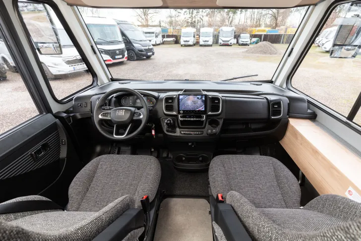 Fahrzeugbild Dethleffs XL Family 7812-2 // UVP: 145.718  #18