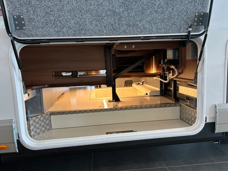 Fahrzeugbild Carthago chic e-line I 50 LE #24