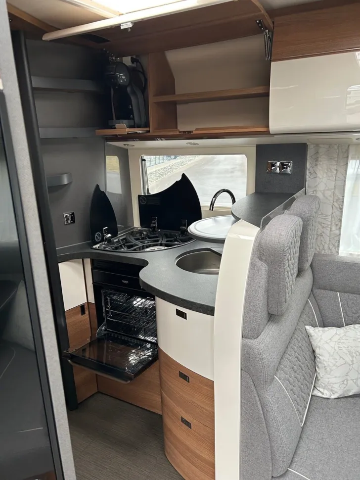 Fahrzeugbild Carthago C2-tourer I 147 RB LE L comfort #14