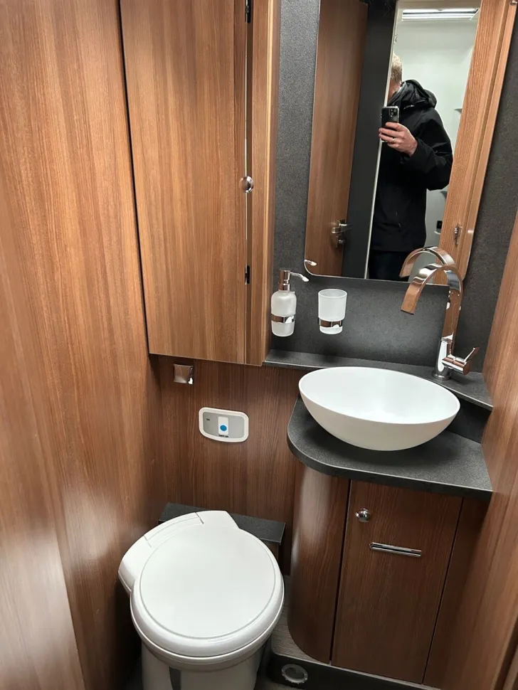 Fahrzeugbild Carthago C2-tourer I 147 RB LE L comfort #15