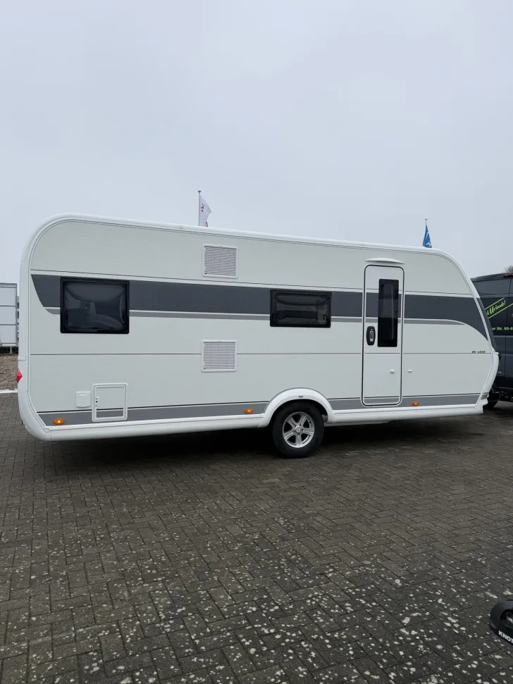 Fahrzeugbild Hobby De Luxe 545 KMF *Modell 2026* #3