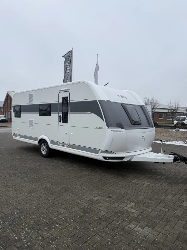 Fahrzeugbild Hobby De Luxe 545 KMF *Modell 2026* #1