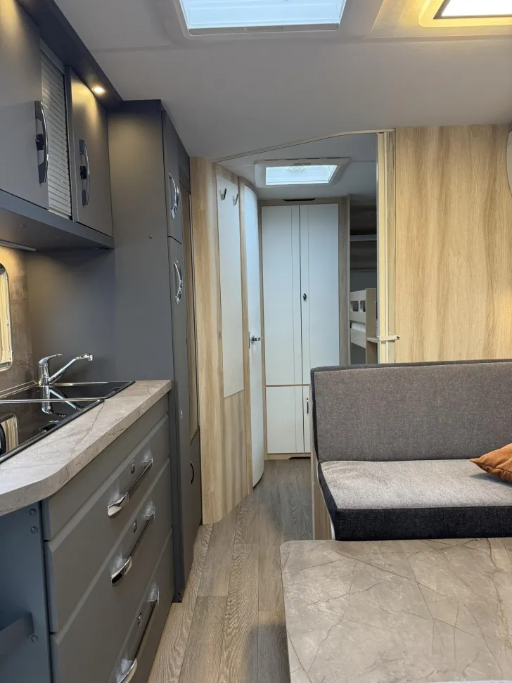 Fahrzeugbild Hobby De Luxe 545 KMF *Modell 2026* #17