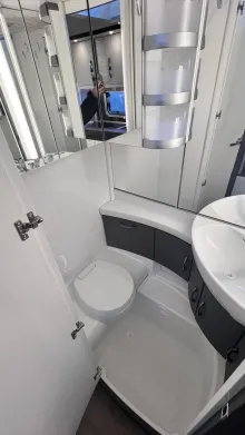 Fahrzeugbild Hobby Excellent Edition 540 UL #9