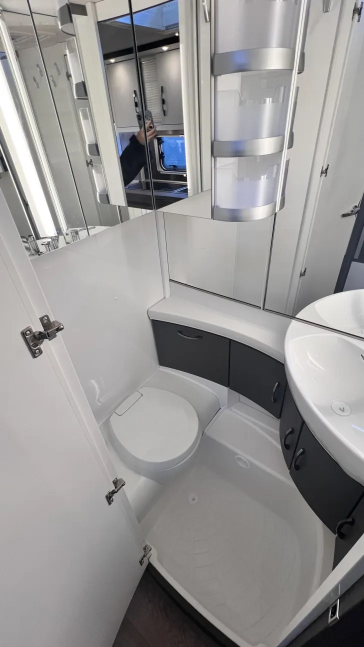 Fahrzeugbild Hobby Excellent Edition 540 UL #9