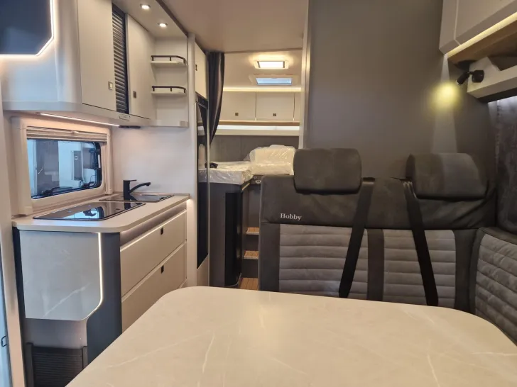 Fahrzeugbild Hobby Prestige T 710 GE - Lithium/Automatik #5