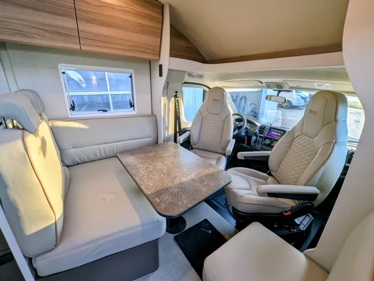 Fahrzeugbild Bürstner B66 690 TD #4