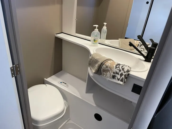 Fahrzeugbild Dethleffs c-go Active 495 QSK kurzfristig lieferbar #11