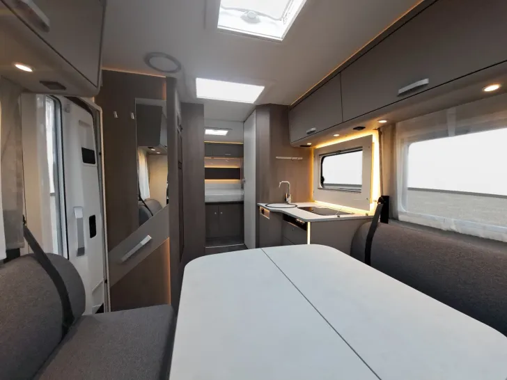 Fahrzeugbild Carado T 459 Pro+ Solar, TV, LTE, 3. Bett #19