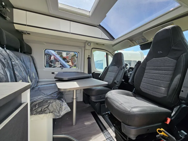 Fahrzeugbild Adria Twin Supreme 640 SLB AHK|200Ah-B|Solar|SafetyPak #17