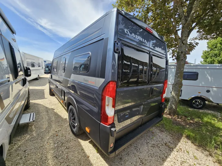 Fahrzeugbild Adria Twin Supreme 640 SLB AHK|200Ah-B|Solar|SafetyPak #26