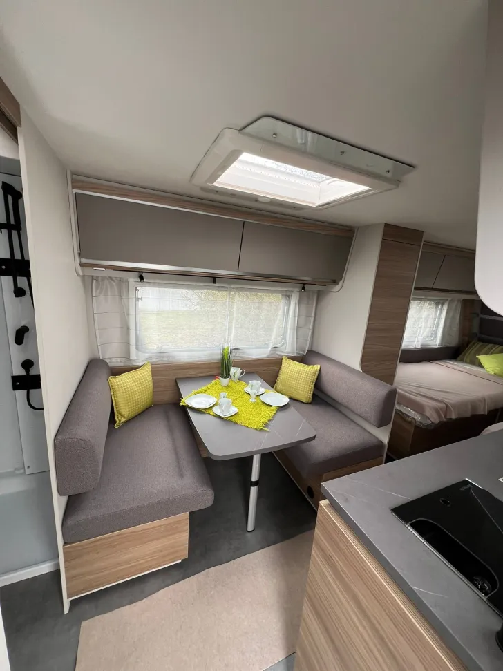 Fahrzeugbild Dethleffs Nomad 490 EST #3