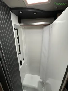 Fahrzeugbild Knaus LIVE WAVE 650 MEG PLATINUM SELECTION Modell 2026 / Thule Lift / Lithium #8