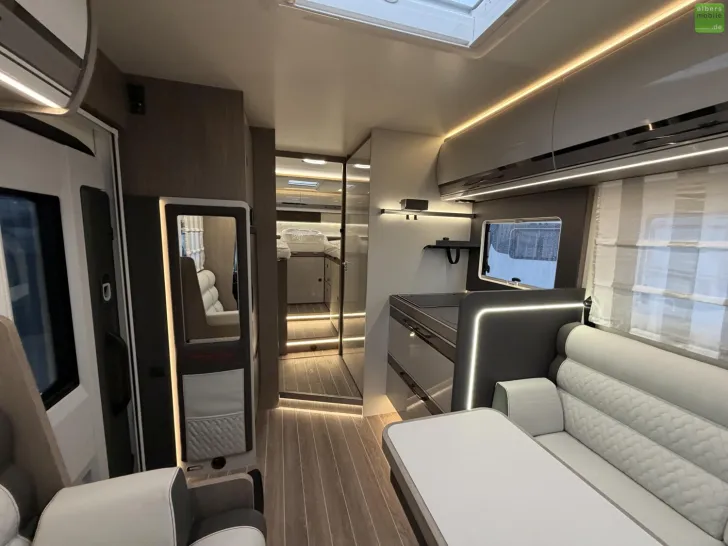 Fahrzeugbild Roller Team Zefiro Power Edition 287 P 400W Solar 2xLithium #12