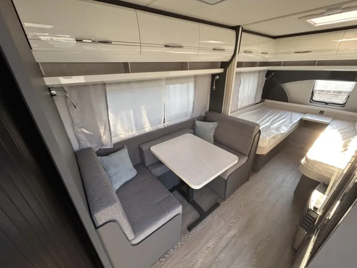 Fahrzeugbild Hobby Excellent 460 SL #9