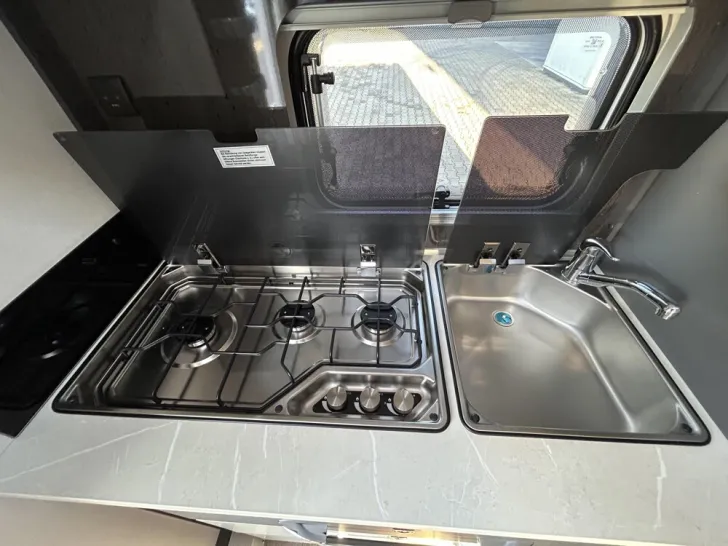 Fahrzeugbild Hobby Excellent 460 SL #16