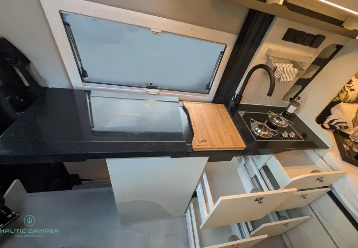 Fahrzeugbild Robeta Adonis 4x4 *Unikat* 4x4 Vorführfahrzeug #11