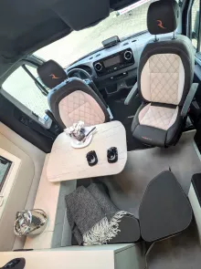 Fahrzeugbild Robeta Adonis 4x4 *Unikat* 4x4 Vorführfahrzeug #13